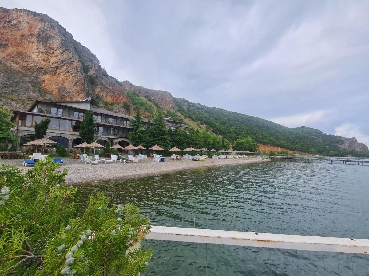 Hotel Kukesi Lin ภายนอก รูปภาพ