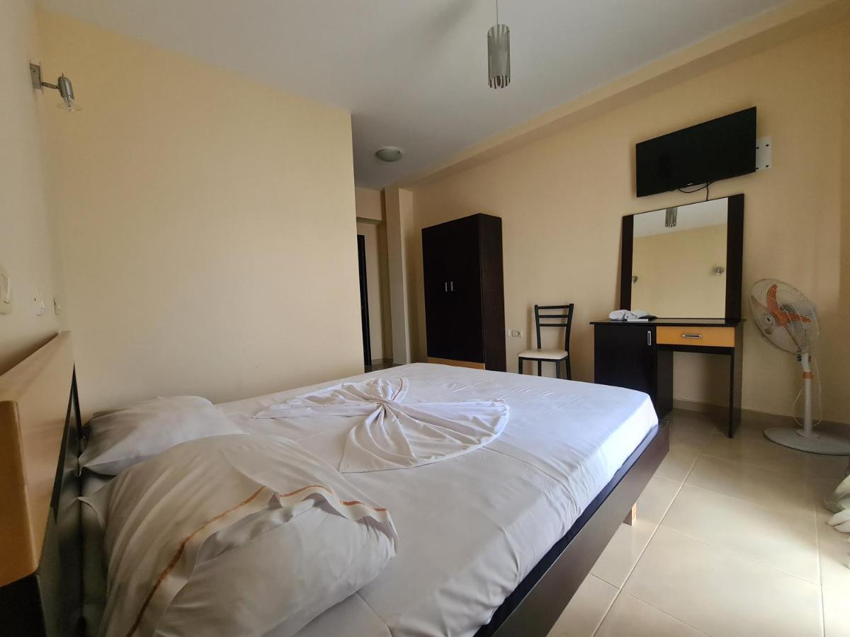Hotel Kukesi Lin ภายนอก รูปภาพ